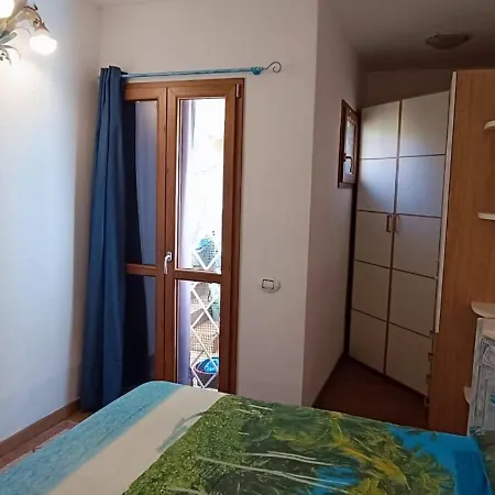 Oda ve Kahvaltı Marina Olbia